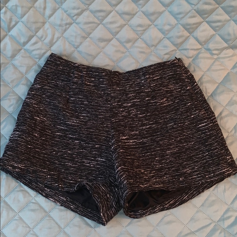 Black and white Textured shorts